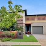 3/136 Pulgul Street, Urangan, QLD 4655 AUS