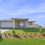 24 Mataranka Circuit, Nikenbah, QLD 4655 AUS