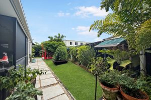 36/230 Pulgul Street, Urangan, QLD 4655 AUS