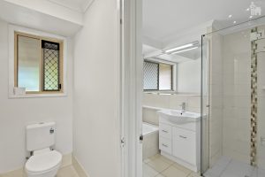 4 Hakea Court, Kawungan, QLD 4655 AUS