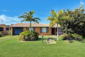 34 Wonga Street, Scarness, QLD 4655 AUS