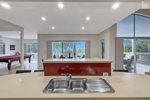 38 Mant Street, Point Vernon, QLD 4655 AUS