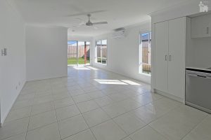 61 Dougan Street, Point Vernon, QLD 4655 AUS